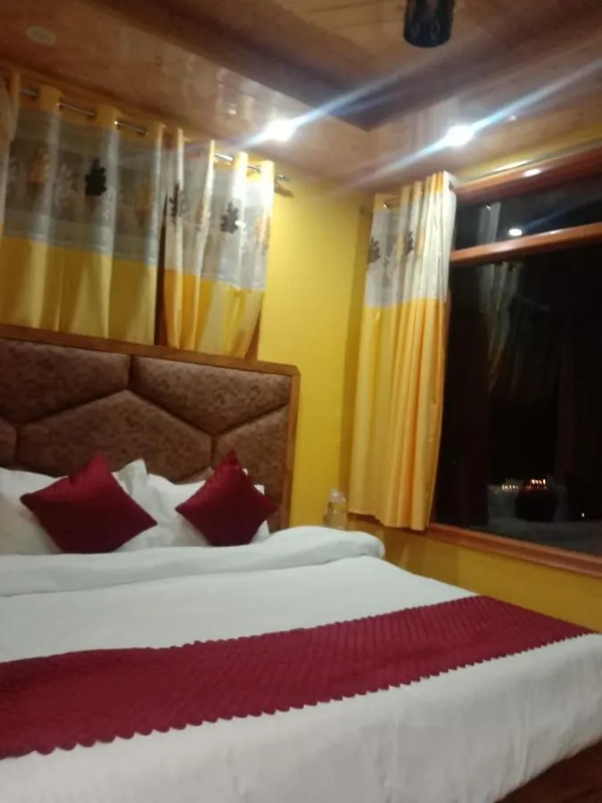 Floret Sojourn Hotel Shimla 0*,  India